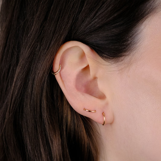 Seamless Huggie Hoop