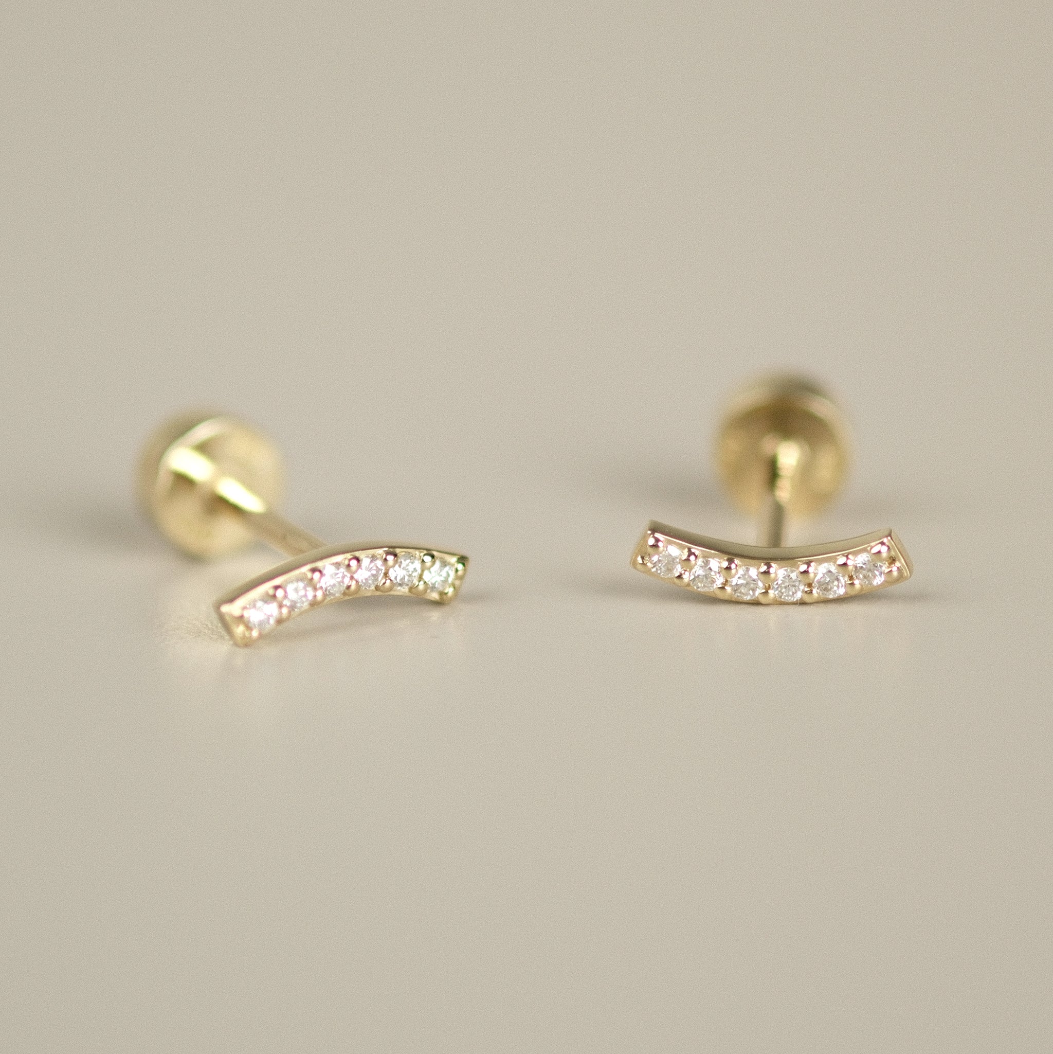 Diamond Curve Stud