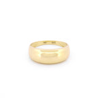 Vorderansicht eines Dome-Rings aus 14k Gelbgold auf weißem Hintergrund.