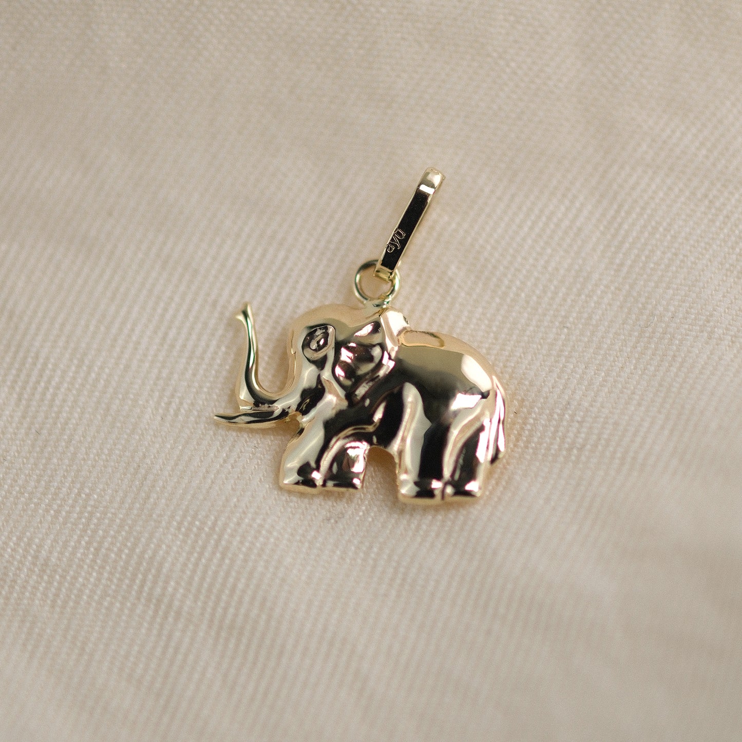 Childhood Memories – Elephant Pendant