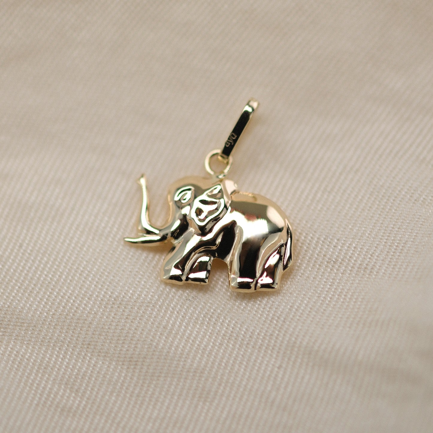 Childhood Memories – Elephant Pendant