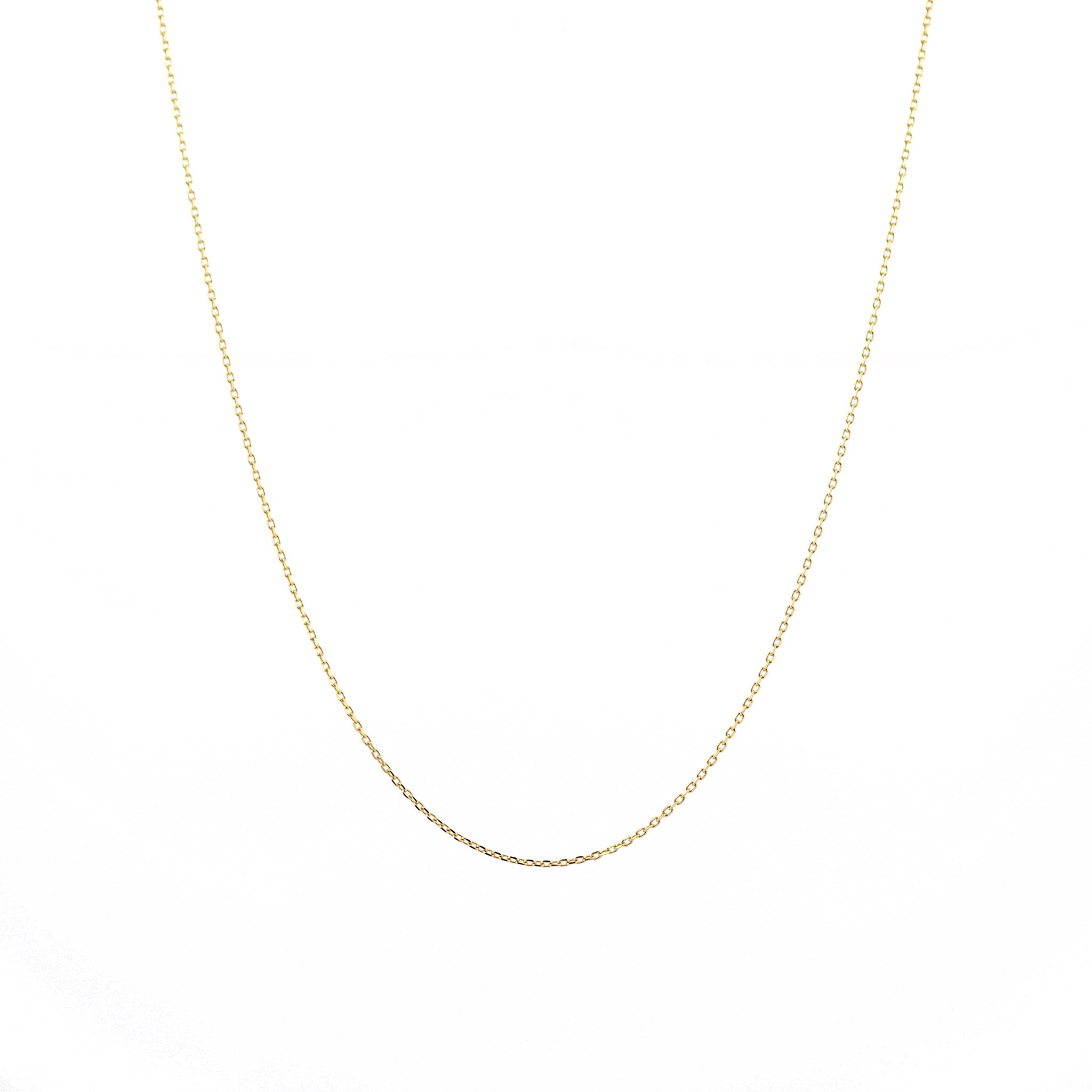 Filigrane Anker-Halskette aus 14k Gelbgold vor weißem Hintergrund.